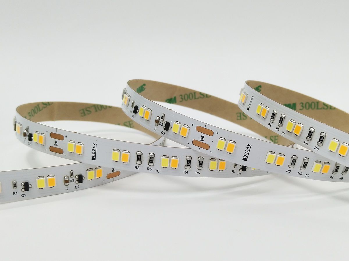 Tira de luces LED de intensidad regulable a cálida
